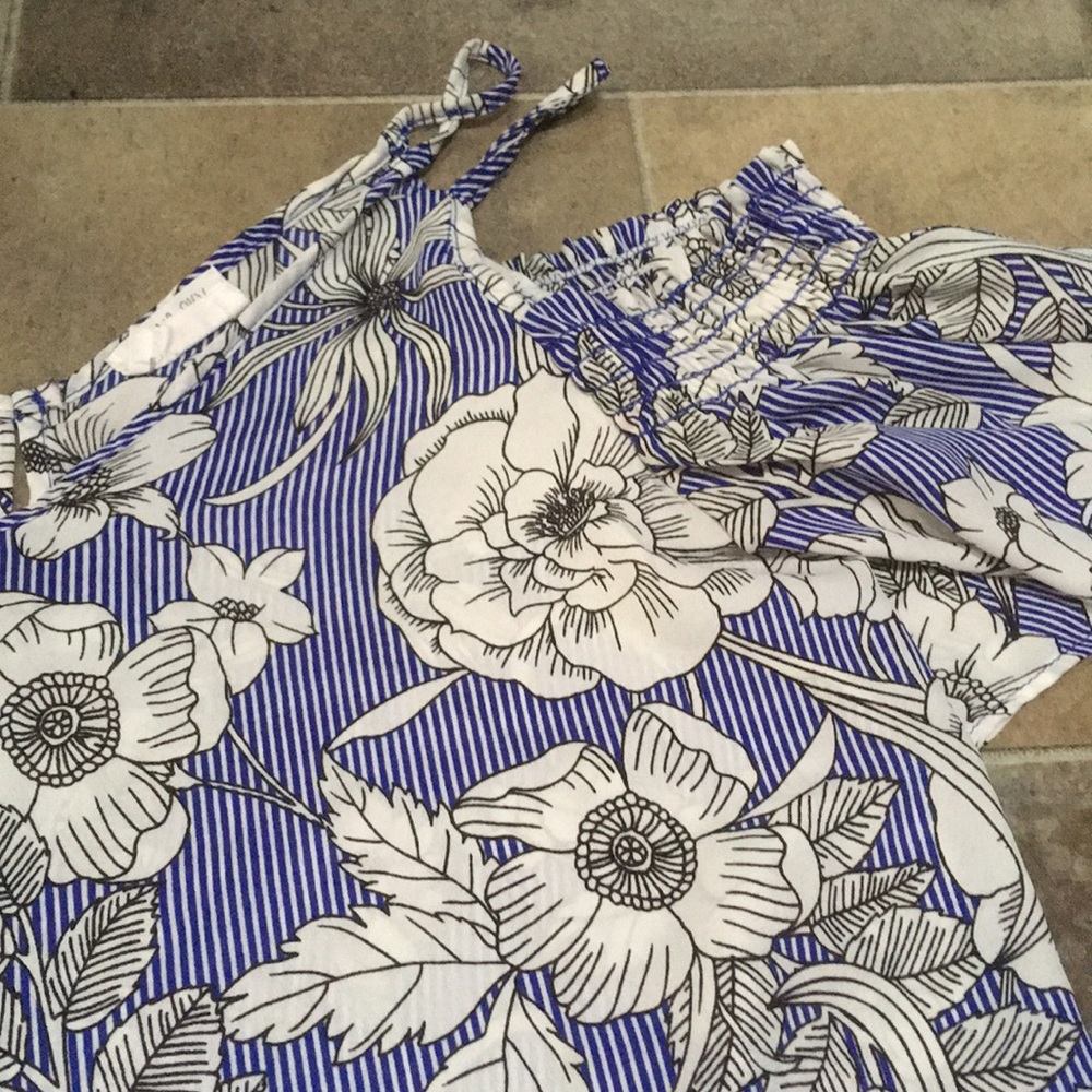 Flower blouse - Picture 2 of 3